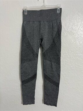 Womens Size M Gray Ankle Leggings #604